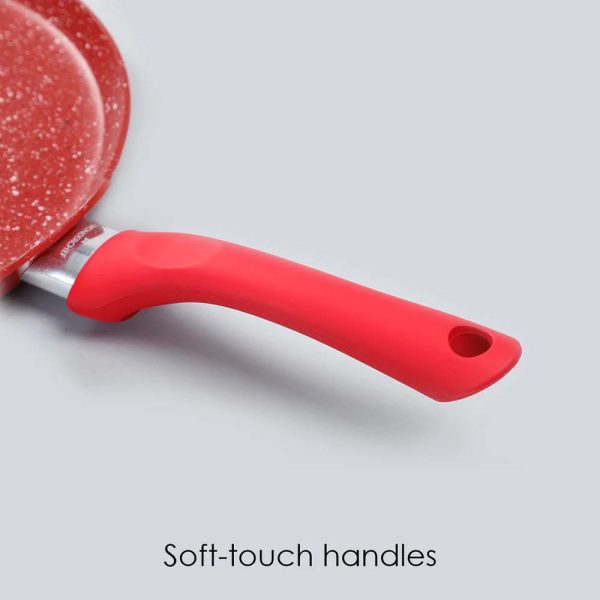 WONDERCHEF Royal Velvet 28cm Non-stick Dosa Tawa, Induction bottom, Soft-touch Handle, Virgin Grade Aluminium, PFOA/Heavy metals free, 3mm, 2 years warranty, Red 63153452 (WON567) - Image 4