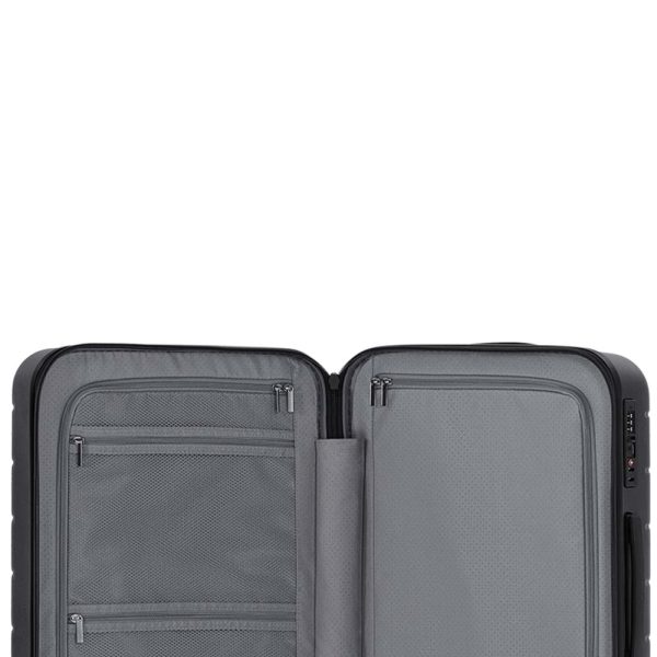XIAOMI Luggage 26" PRO Black XIA72096 + Free 3zip Checks + Free Hornet Backpack - Save Rs 510 on this offer plus get gifts worth Rs 2780 on this offer - Image 5